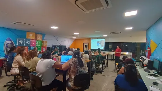 Displays e Expositores — Maceió, 31/10/2024